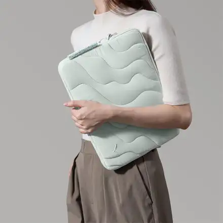 Tomtoc Terra Sleeve pro MacBook Air 13" (M2-M5)/Pro 13" - Lakeshore