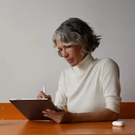 iPad Pro 12.9" Wi-Fi 128GB Vesmírně šedý (2022) *Třída A*