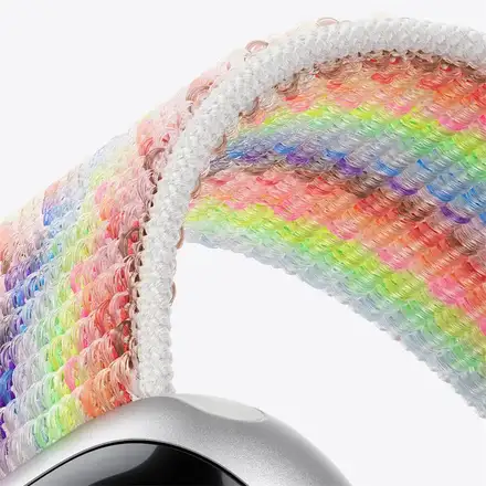 Apple Watch 40mm Pride Edition Sport Loop