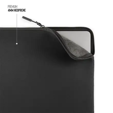 Pipetto pouzdro Classic Fit Sleeve pro Macbook Air 15" (M2-M5) - Black