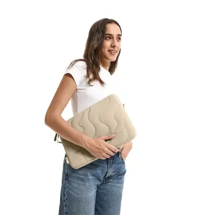 Tomtoc Terra Sleeve pro Macbook Air 13" (M2-M5)/Pro 13" - Natural Sand