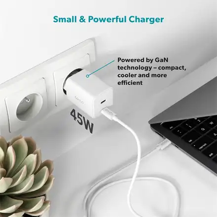 iStores by Epico Ultraboost GaN 45W síťový adaptér EA45 s 1,2 m USB-C na USB-C kablem - bílá
