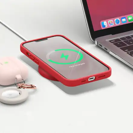 Elago kryt Silicone Case pro iPhone 13 - Red