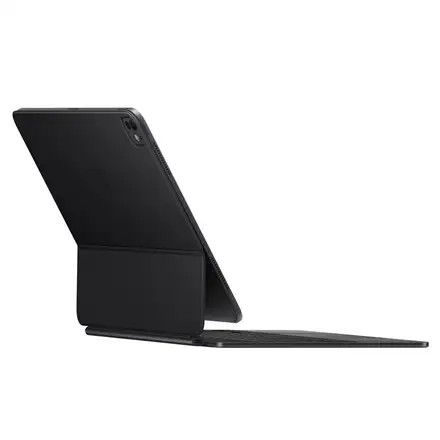Apple Magic Keyboard pro iPad Pro 13" (M5/M4) - Česká - Černá