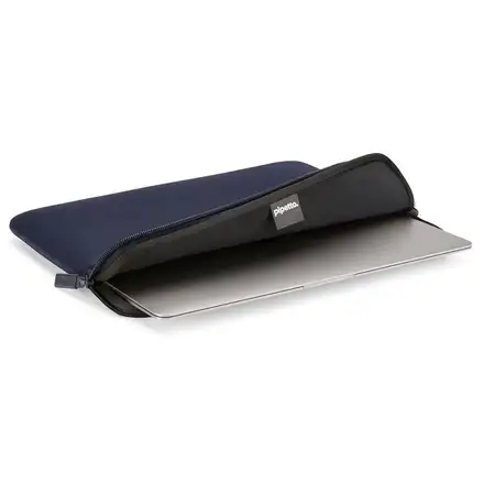 Pipetto pouzdro Classic Fit Sleeve pro Macbook Neo - Dark Blue