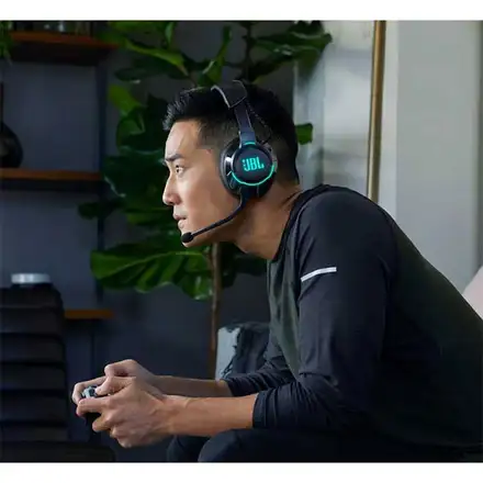 JBL Quantum 810 Black sluchátka